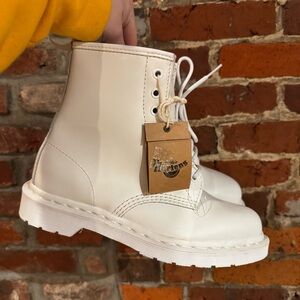 Dr Martens 14357 Mono Smooth Leather Combat Boots Men's Size 7 Women's 8